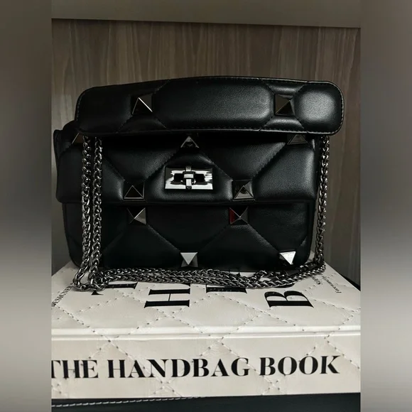 Used 1x Tiffany’s & Fred Quilted And Studded Sheepskin Leather Shoulder Bag - Picture 4 of 5